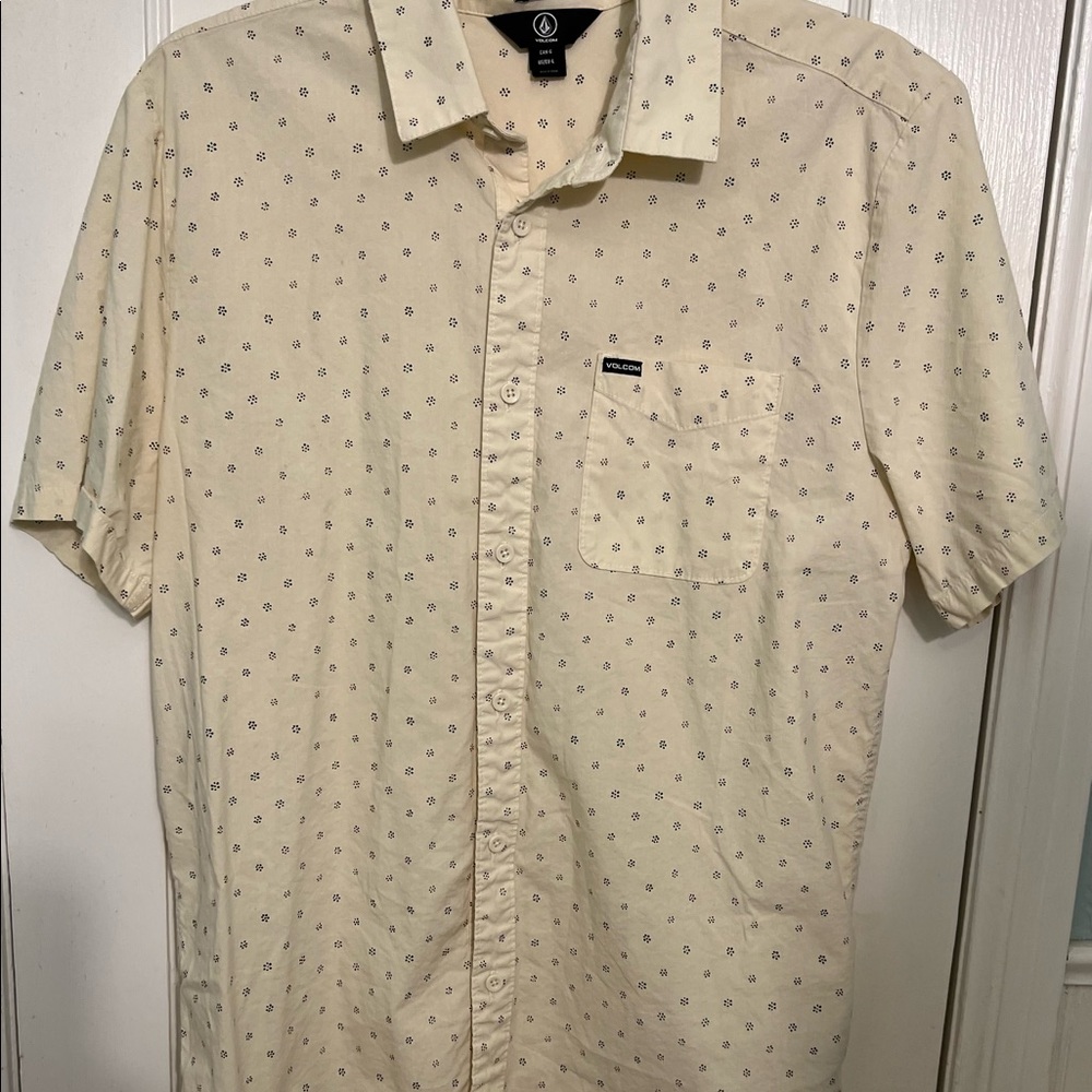 Volcom Button Down Short Sleeve, size L